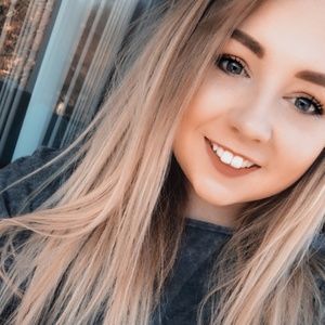 Meet Your Posher - Mikayla 🌻